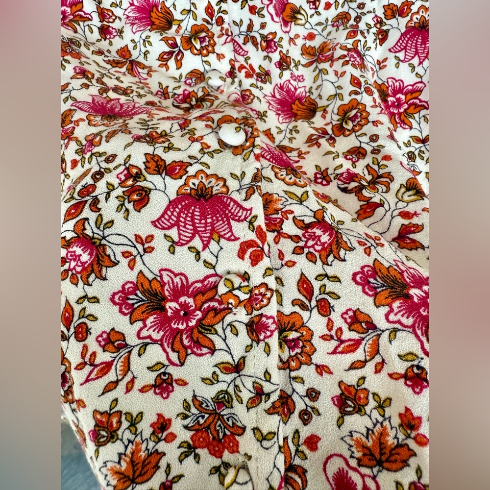 Old Navy Floral V-Neck Short Sleeve Button Down Dress.  Size Medium.  EUC. - Picture 5 of 8